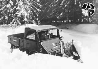 Siedemdziesiąt lat temu pierwszy pług śnieżny do Mercedes-Benz Unimoga   01